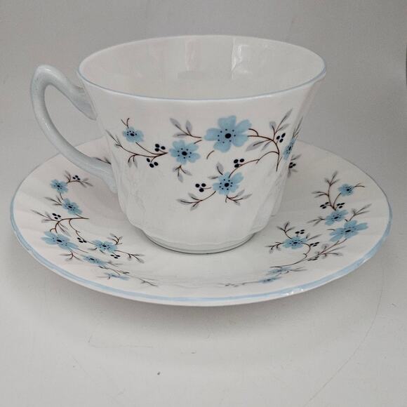 Royal Sutherland England Blue Floral Teacup & Saucer Set Fine Bone China - Picture 3 of 7